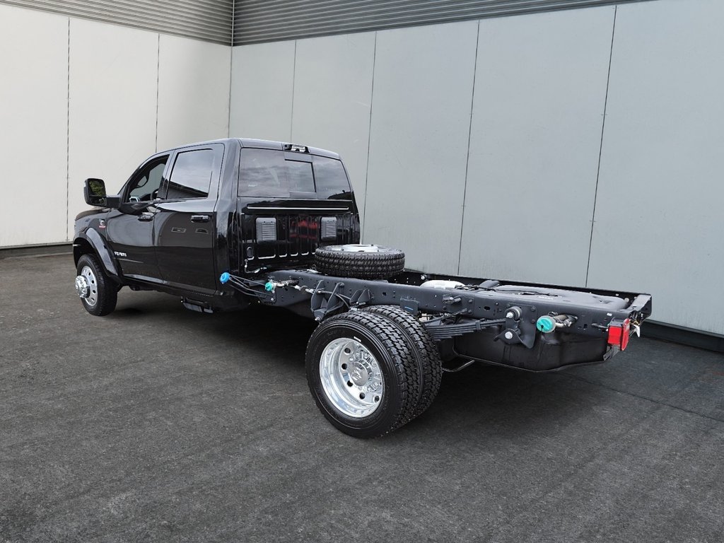 2025 Ram 5500 BIG HORN in St-Jean-Sur-Richelieu, Quebec - 4 - w1024h768px