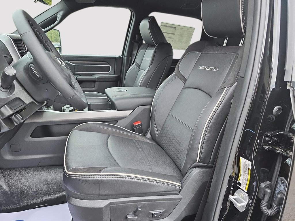 2025 Ram 5500 BIG HORN in St-Jean-Sur-Richelieu, Quebec - 9 - w1024h768px