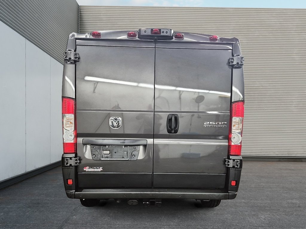 Ram Promaster Cargo Van 2500 SLT+ 2025 à St-Jean-Sur-Richelieu, Québec - 3 - w1024h768px