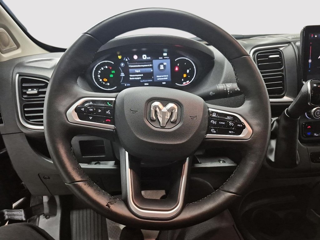 Ram Promaster Cargo Van 2500 SLT+ 2025 à St-Jean-Sur-Richelieu, Québec - 12 - w1024h768px