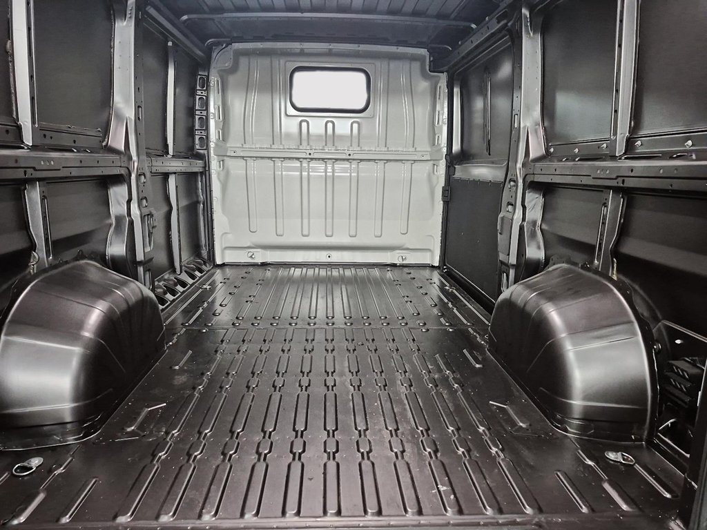 Ram Promaster Cargo Van 2500 SLT+ 2025 à St-Jean-Sur-Richelieu, Québec - 16 - w1024h768px