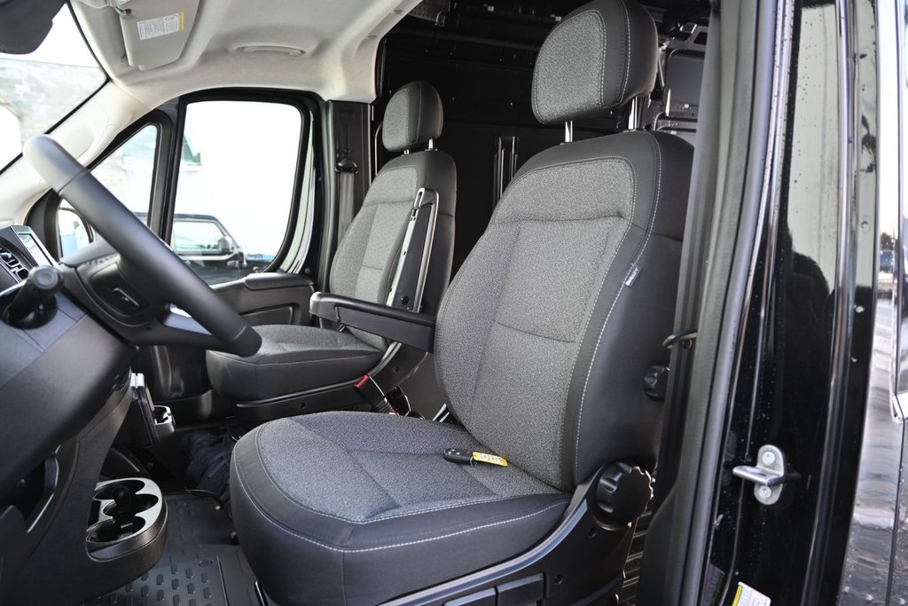 PROMASTER CARGO VAN 3500 TRADESMAN W/ PASS SEAT 2025 à Sherbrooke, Québec - 10 - w1024h768px