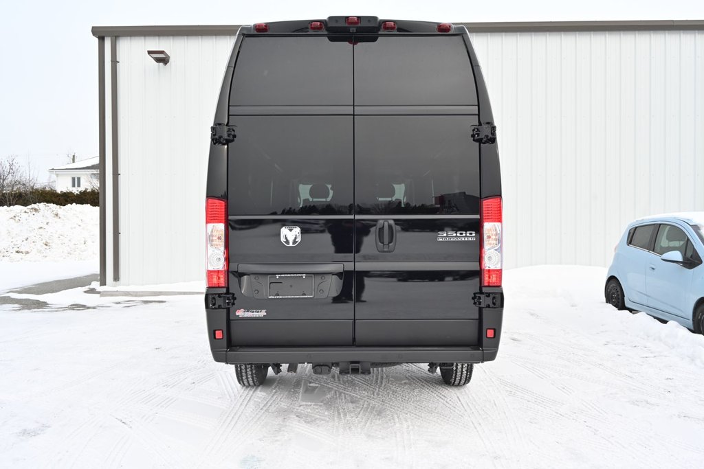 Ram PROMASTER CARGO VAN 3500 SLT 2025 à St-Jean-Sur-Richelieu, Québec - 5 - w1024h768px