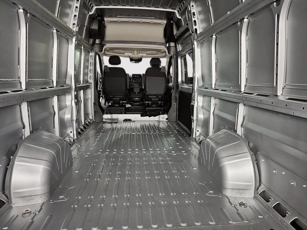 Ram Promaster Cargo Van 3500 SLT 2025 à St-Jean-Sur-Richelieu, Québec - 16 - w1024h768px