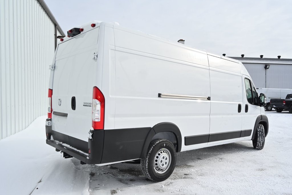 2025 Ram PROMASTER CARGO VAN 3500 TRADESMAN W/ PASS SEAT in St-Jean-Sur-Richelieu, Quebec - 3 - w1024h768px