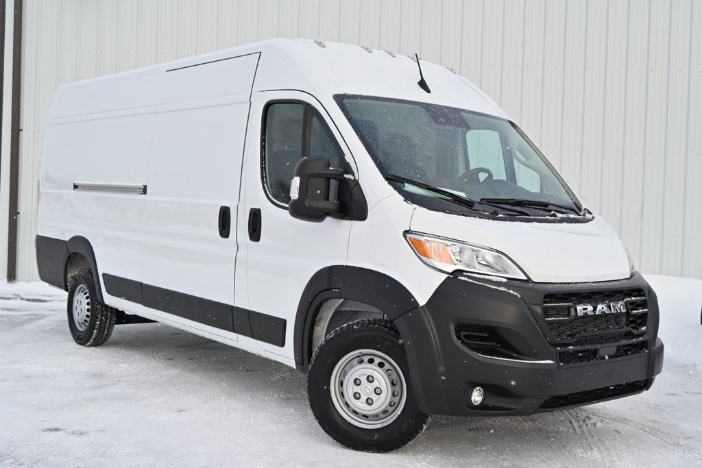 2025 Ram PROMASTER CARGO VAN 3500 TRADESMAN W/ PASS SEAT in St-Jean-Sur-Richelieu, Quebec - 2 - w1024h768px