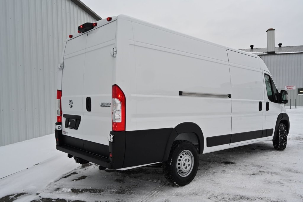 2025 Ram PROMASTER CARGO VAN 3500 TRADESMAN W/ PASS SEAT in St-Jean-Sur-Richelieu, Quebec - 4 - w1024h768px