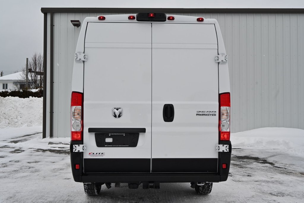 2025 Ram PROMASTER CARGO VAN 3500 TRADESMAN W/ PASS SEAT in St-Jean-Sur-Richelieu, Quebec - 5 - w1024h768px