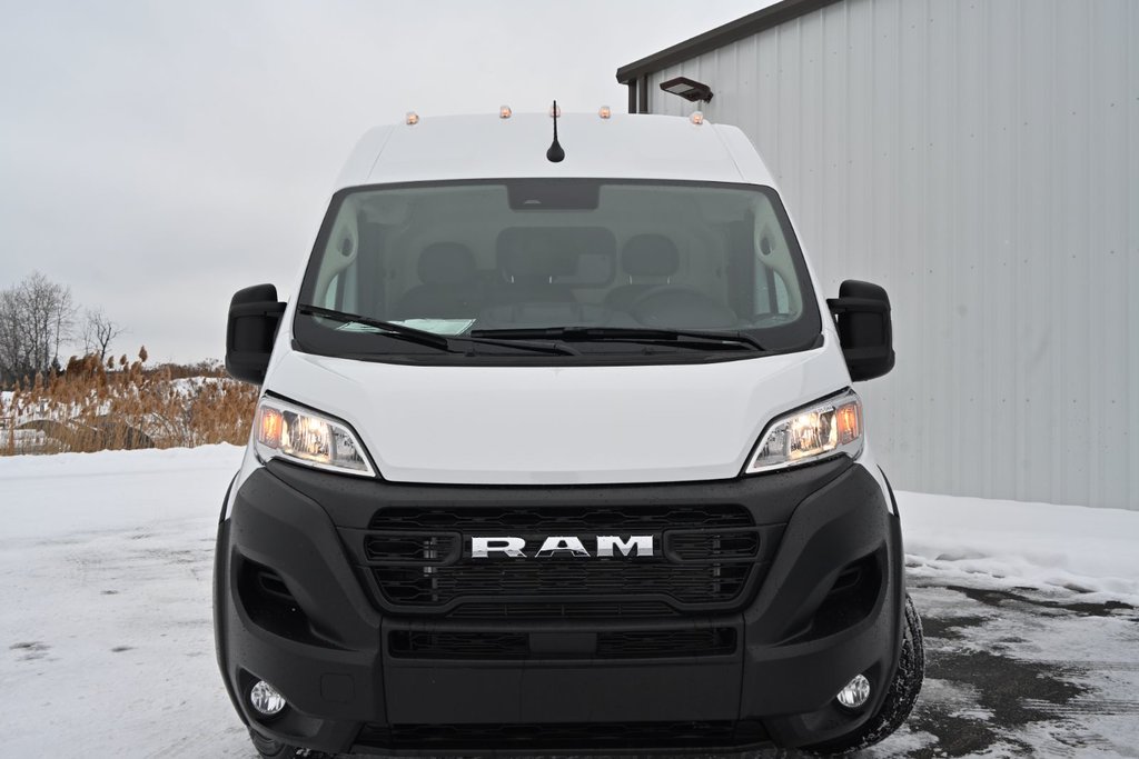 2025 Ram PROMASTER CARGO VAN 3500 TRADESMAN W/ PASS SEAT in St-Jean-Sur-Richelieu, Quebec - 3 - w1024h768px