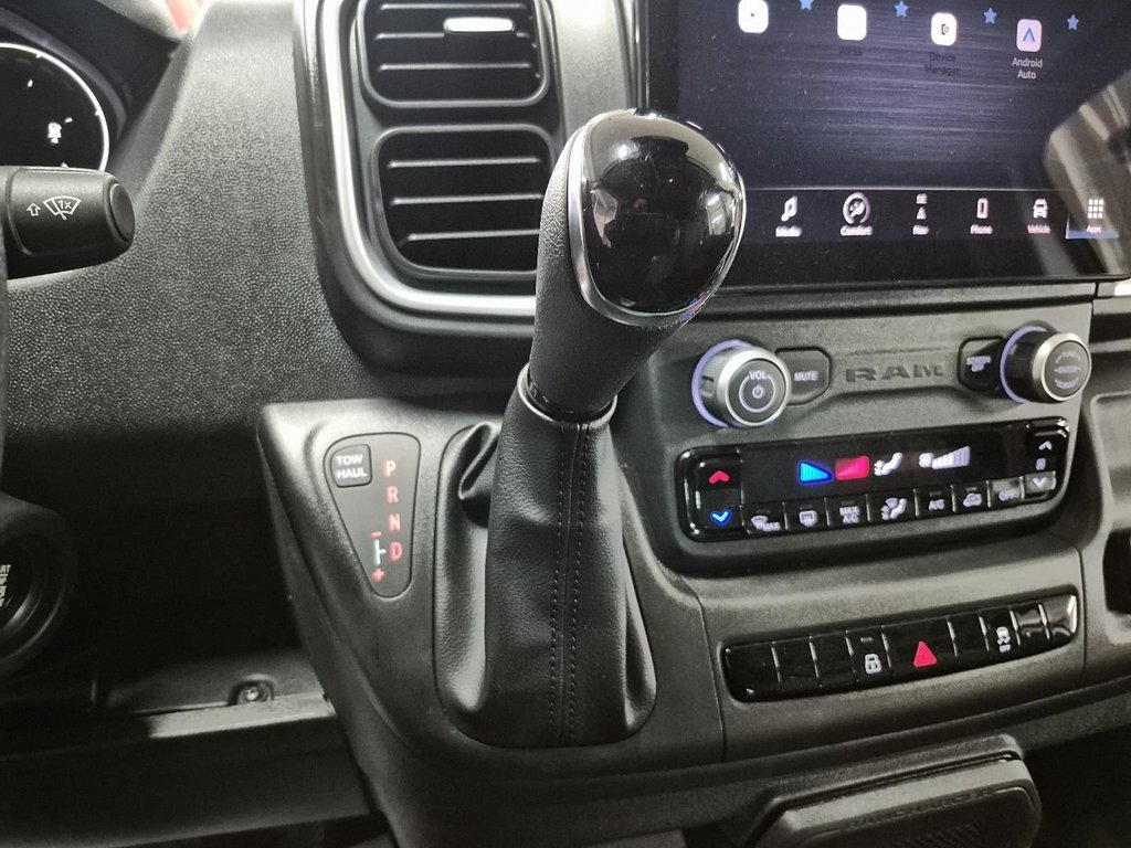 2025 Ram Promaster Cargo Van 3500 SLT in St-Jean-Sur-Richelieu, Quebec - 15 - w1024h768px