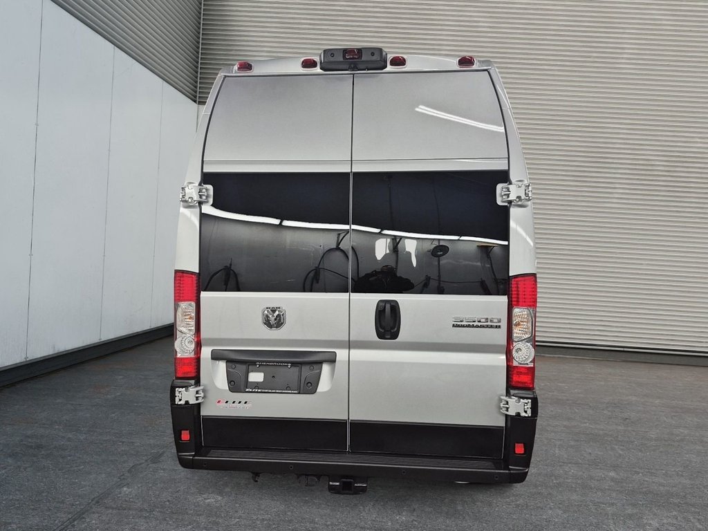 2025 Ram Promaster Cargo Van 3500 SLT in St-Jean-Sur-Richelieu, Quebec - 3 - w1024h768px