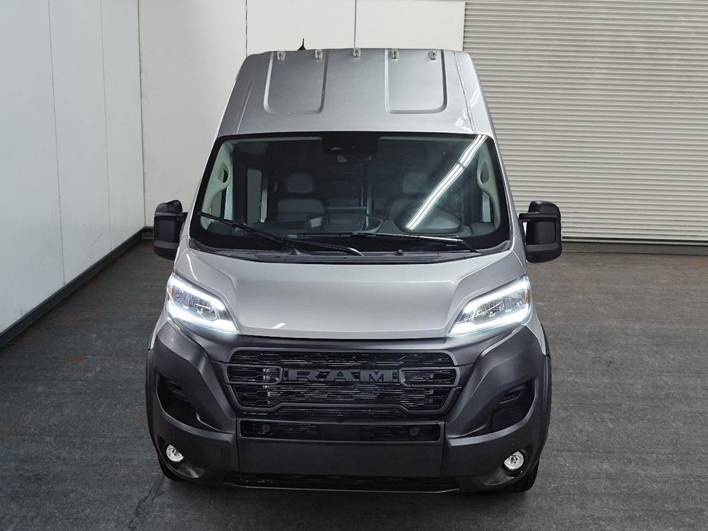 Ram Promaster Cargo Van 3500 SLT+ 2025 à St-Jean-Sur-Richelieu, Québec - 2 - w1024h768px