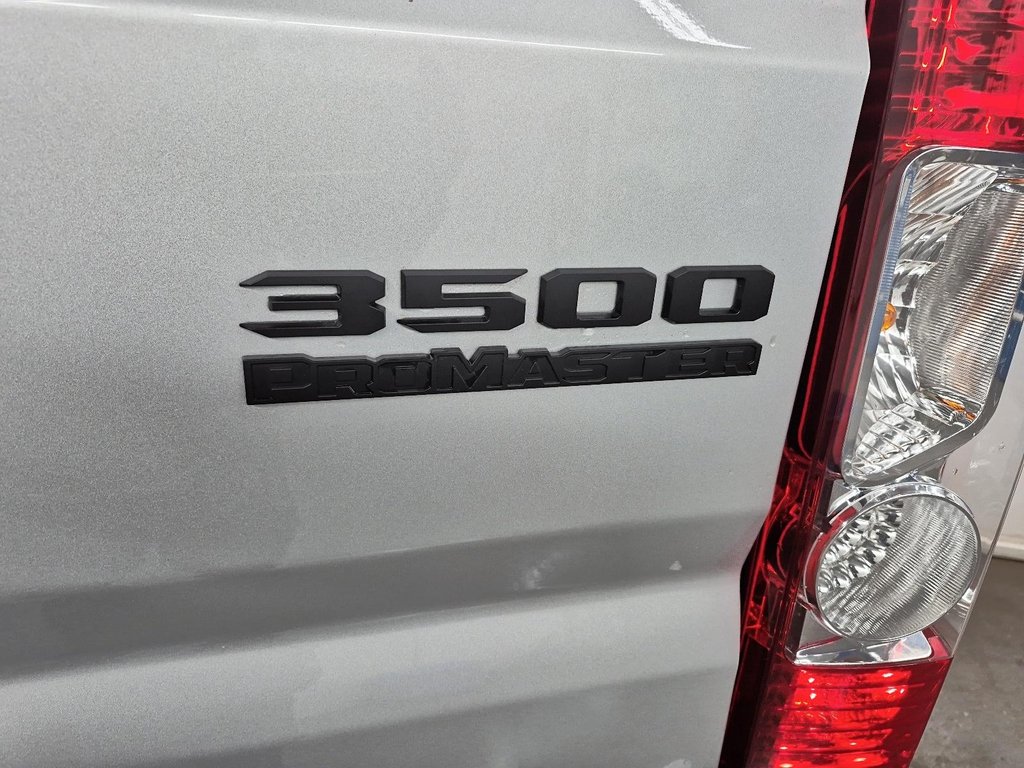 Ram Promaster Cargo Van 3500 SLT+ 2025 à St-Jean-Sur-Richelieu, Québec - 6 - w1024h768px