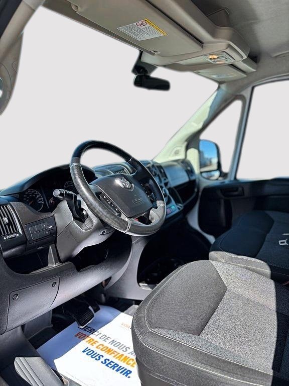 2020 Ram ProMaster Cargo Van 3500 159 WB TOIT ÉLEVÉ // 3 PLACES in Sherbrooke, Quebec - 9 - w1024h768px