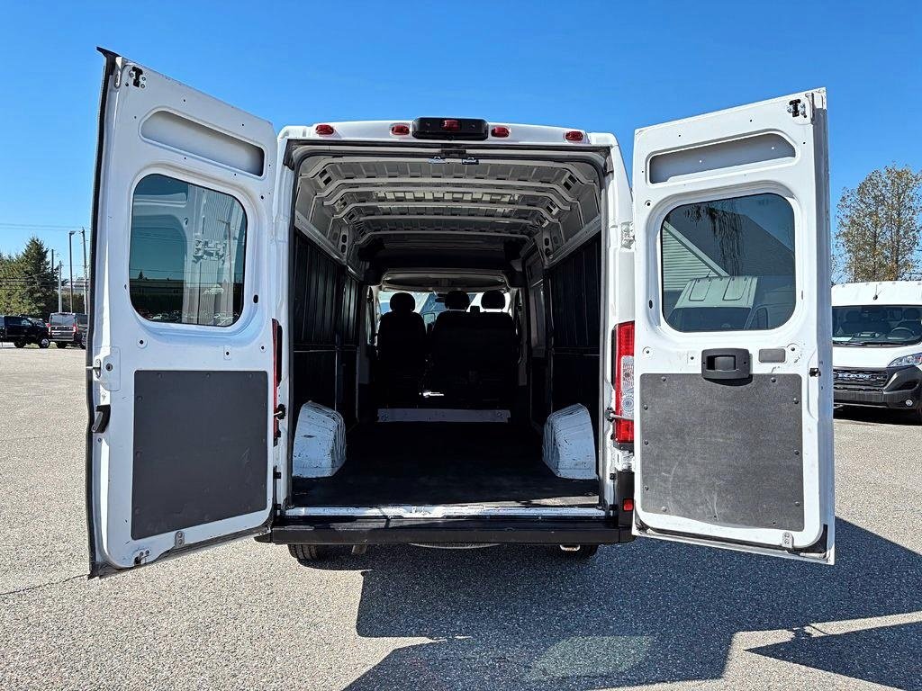 2020 Ram ProMaster Cargo Van 3500 159 WB TOIT ÉLEVÉ // 3 PLACES in Sherbrooke, Quebec - 8 - w1024h768px
