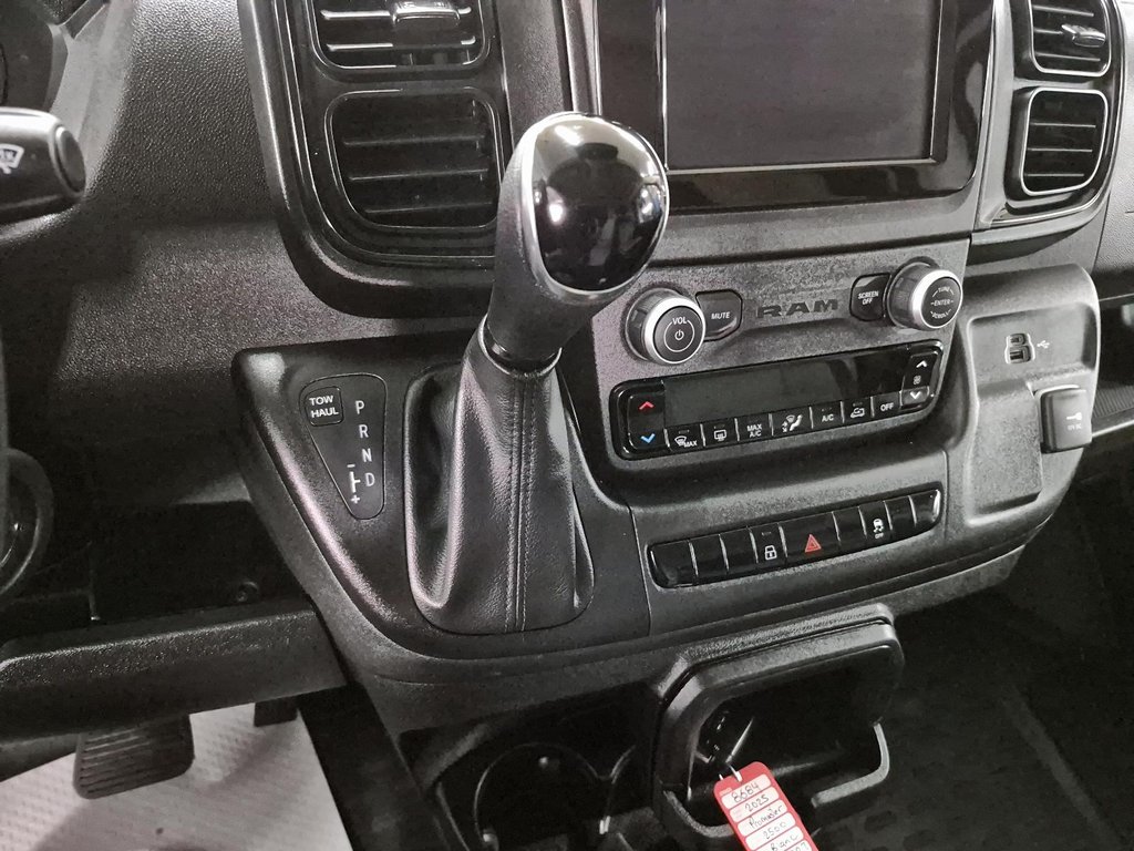 2025 Ram ProMaster Cargo Van TRADESMAN // 2500 // HIGH ROOF in Sherbrooke, Quebec - 15 - w1024h768px