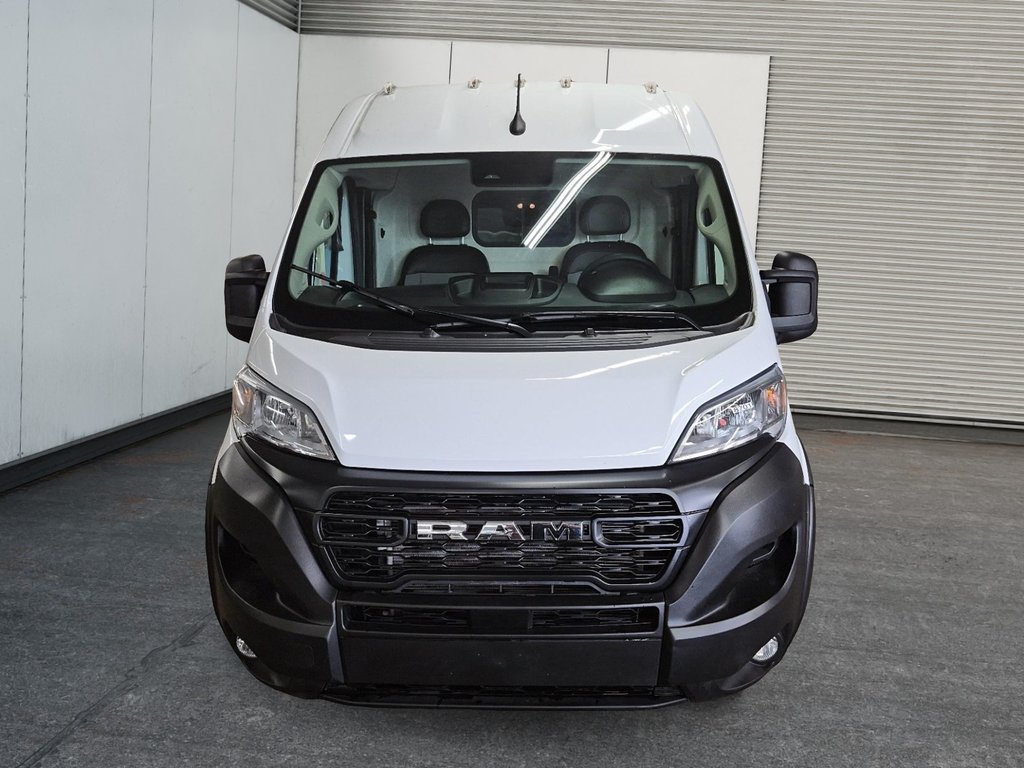 2025 Ram ProMaster Cargo Van TRADESMAN // 2500 // HIGH ROOF in Sherbrooke, Quebec - 2 - w1024h768px