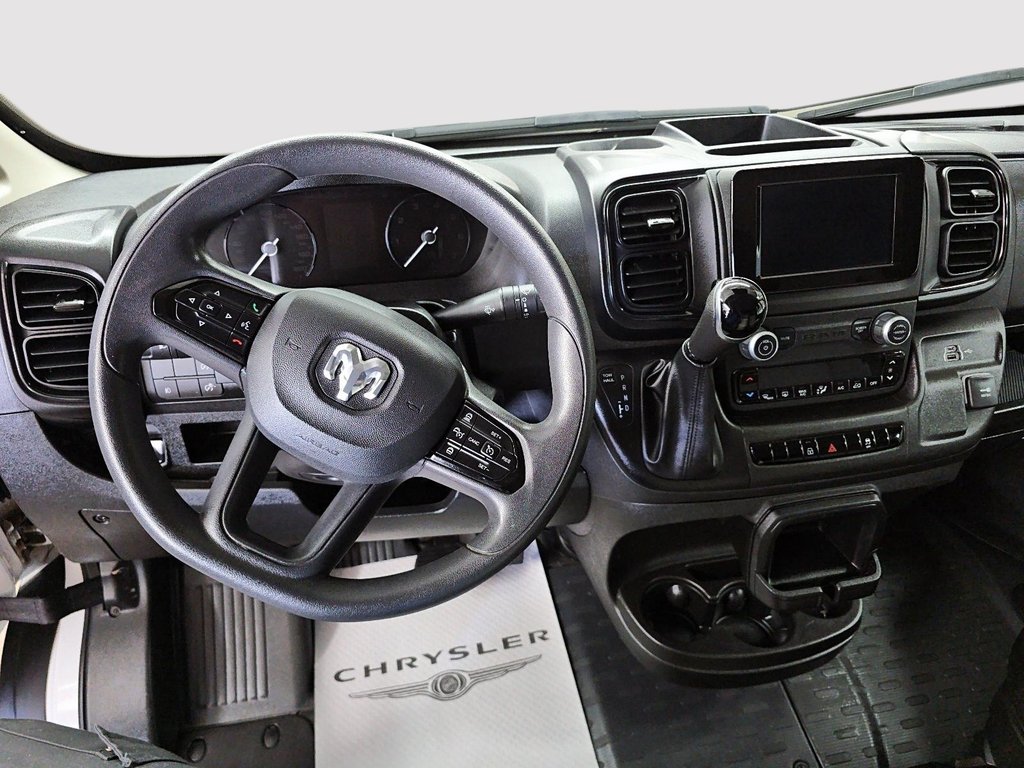 2025 Ram ProMaster Cargo Van 2500 TRADESMAN // HIGH ROOF in Sherbrooke, Quebec - 10 - w1024h768px