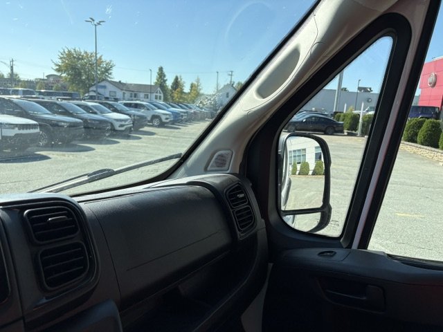 2025 Ram ProMaster Cargo Van TRADESMAN // 2500 // HIGH ROOF in Sherbrooke, Quebec - 16 - w1024h768px