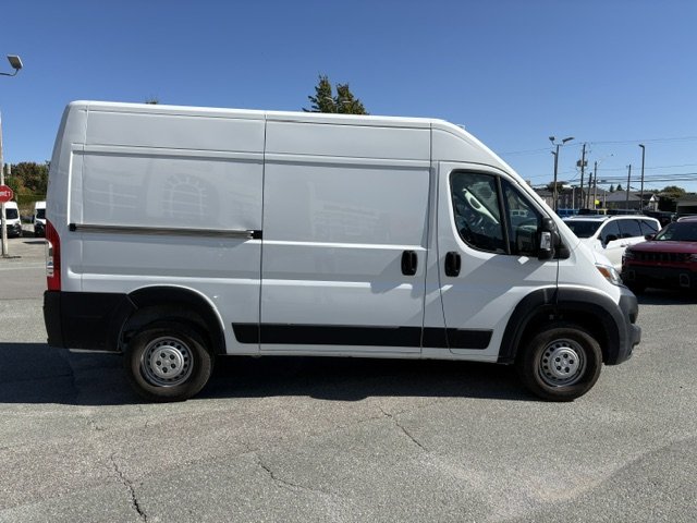 2025 Ram ProMaster Cargo Van TRADESMAN // 2500 // HIGH ROOF in Sherbrooke, Quebec - 6 - w1024h768px