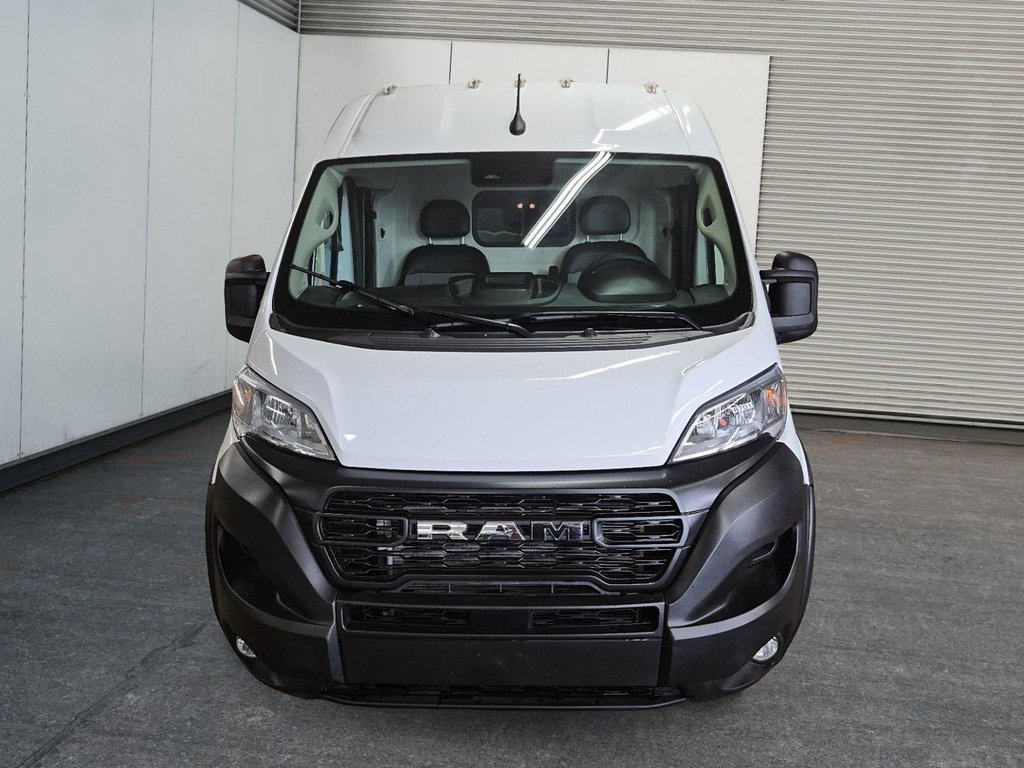 Ram ProMaster Cargo Van TRADESMAN // 2500 // HIGH ROOF 2025 à Sherbrooke, Québec - 2 - w1024h768px