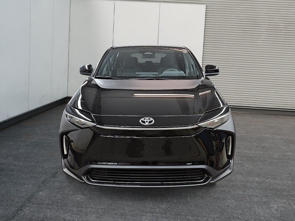 Toyota BZ4X LE 2024 à Sherbrooke, Québec - 2 - w1024h768px