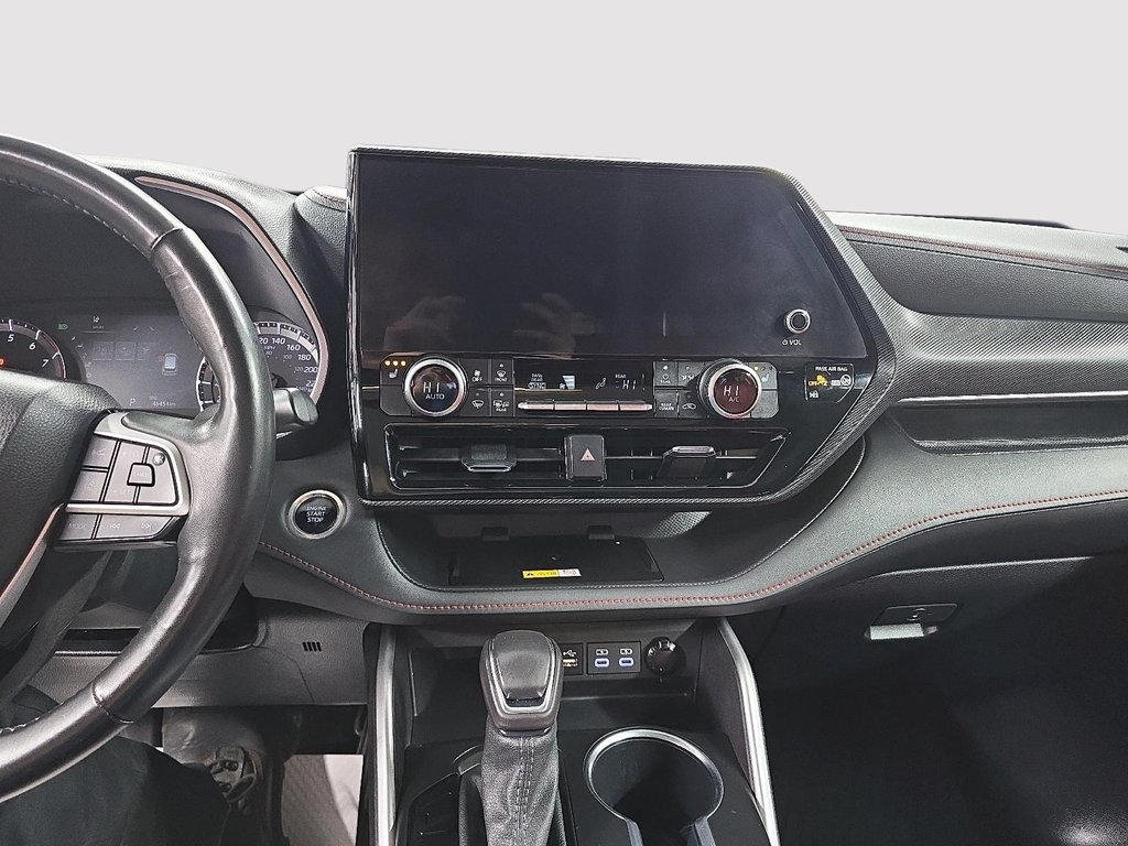 Toyota Highlander XSE / HIGHLANDER / TOYOTA 2024 à Sherbrooke, Québec - 19 - w1024h768px