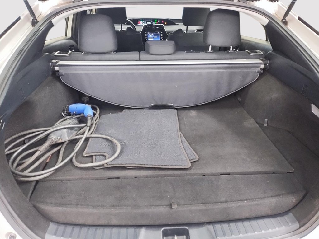 2020 Toyota PRIUS PRIME Hybrid Branchable in Sherbrooke, Quebec - 6 - w1024h768px