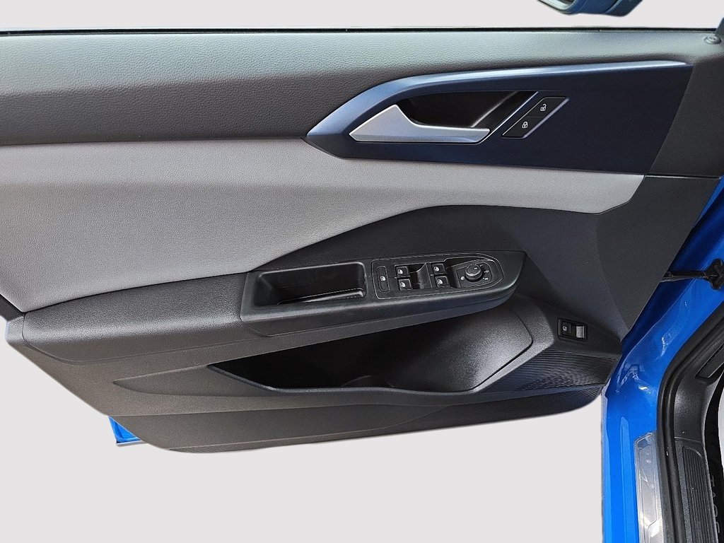 Volkswagen Taos Comfortline 4Motion 2023 à Sherbrooke, Québec - 11 - w1024h768px