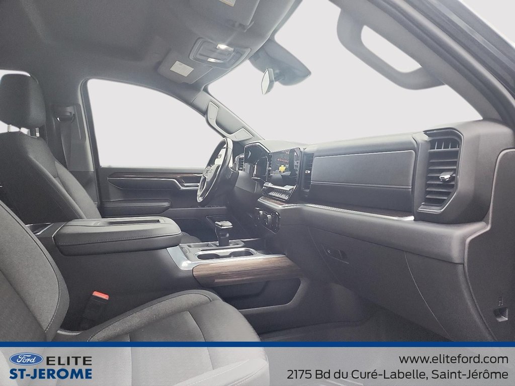 2022 Chevrolet Silverado 1500 LT Trail Boss, V8 6.2L,GPS,CUIR,BANC CHAUFFANT in Charlemagne, Quebec - 12 - w1024h768px