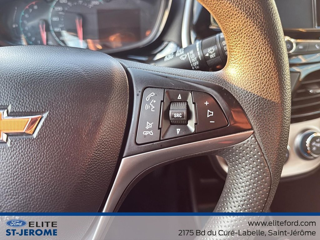 Chevrolet Spark LT , BAS KM, BLUETOOTH, CAMERA DE RECUL 2018 à Charlemagne, Québec - 12 - w1024h768px
