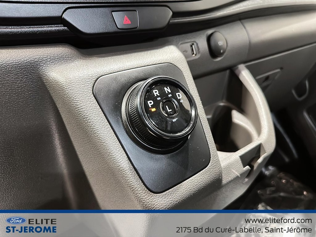 2023 Ford E-Transit Cargo Van BLANC in Charlemagne, Quebec - 24 - w1024h768px