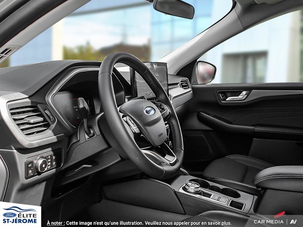2025 Ford Escape Plug-In Hybrid in Charlemagne, Quebec - 10 - w1024h768px