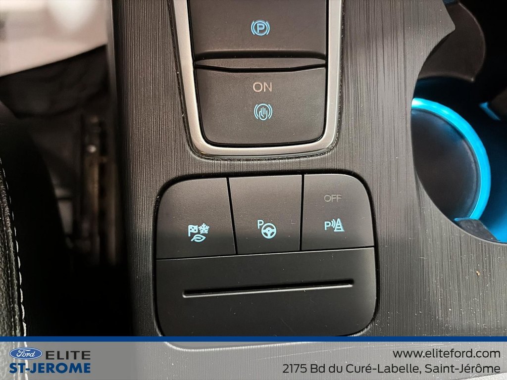 2020 Ford Escape Titanium Hybrid in Charlemagne, Quebec - 24 - w1024h768px