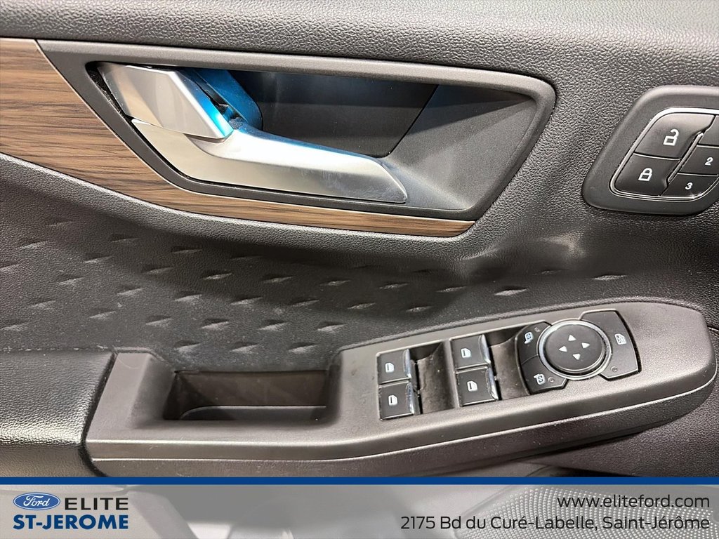 2020 Ford Escape Titanium Hybrid in Charlemagne, Quebec - 19 - w1024h768px