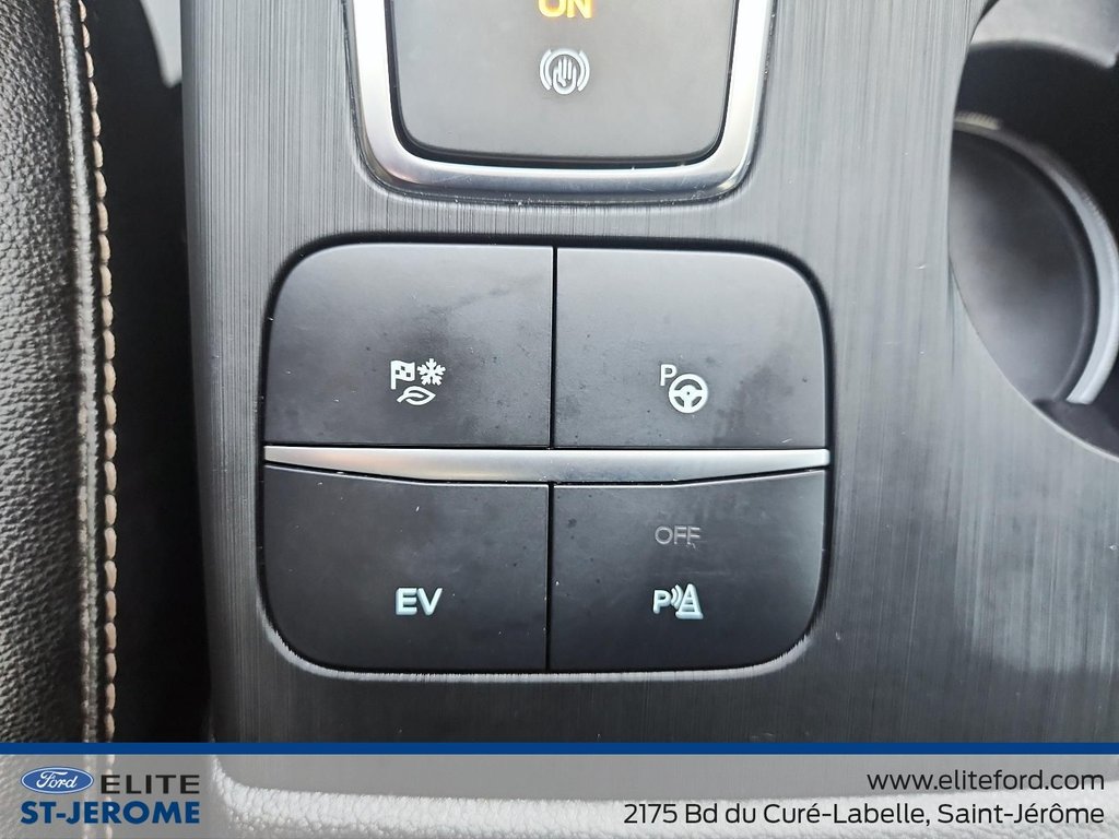 Ford Escape Titanium Plug-In Hybrid  , FULL, TOIT PANORAMIQUE, 2021 à Charlemagne, Québec - 20 - w1024h768px