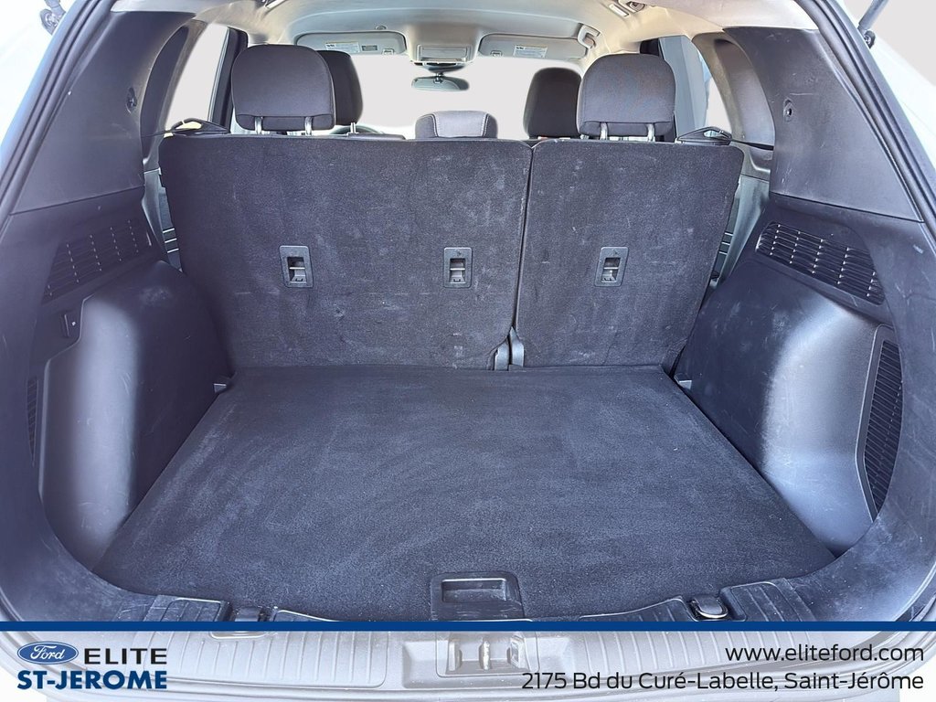 2022 Ford Escape SE , AWD, SIGES CHAUFFANTS, ANGLES MORTS, APPLE CA in Charlemagne, Quebec - 6 - w1024h768px