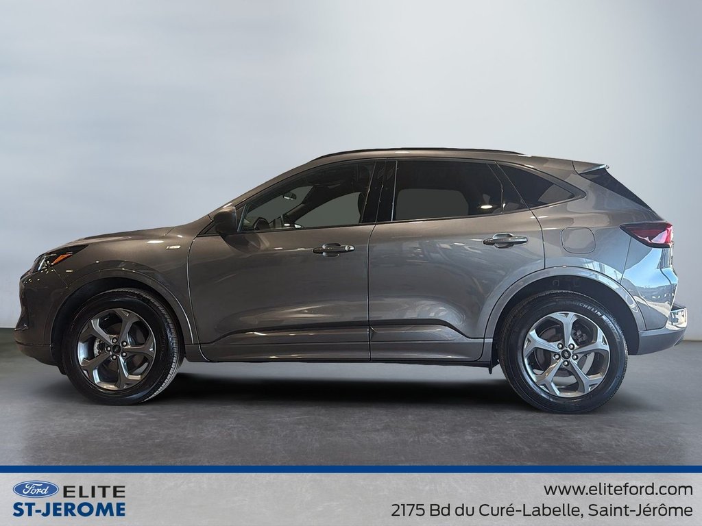 Ford Escape ST-Line, AWD 2024 à Charlemagne, Québec - 9 - w1024h768px