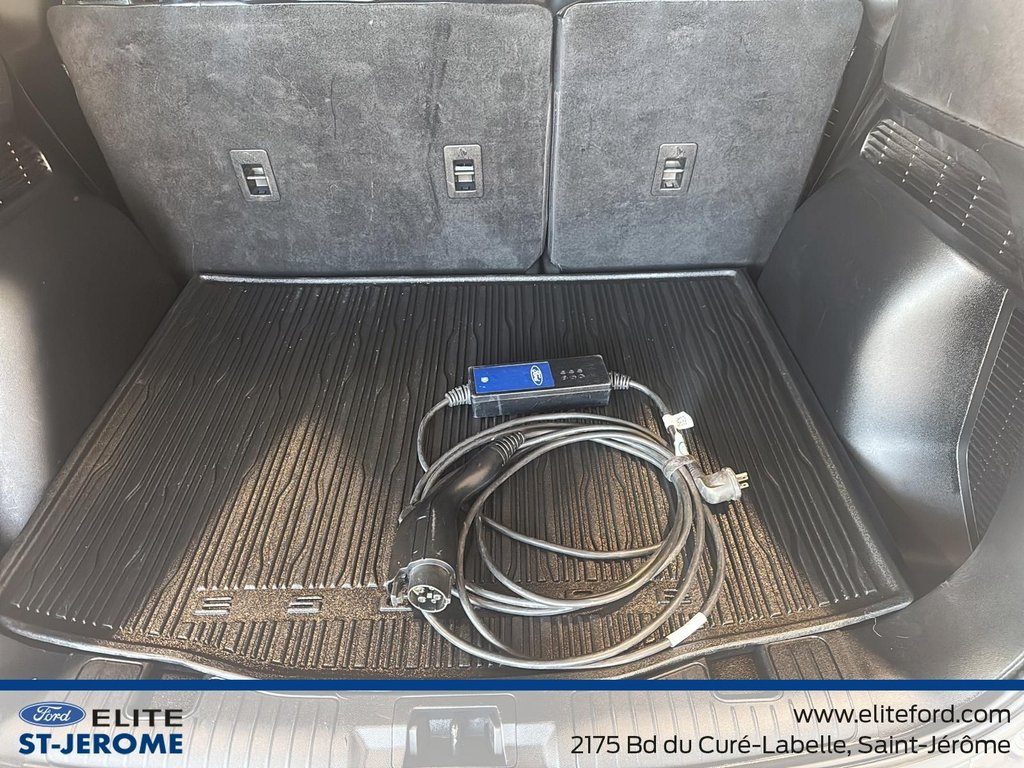 2024 Ford Escape PHEV in Charlemagne, Quebec - 11 - w1024h768px