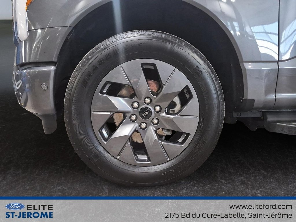 2022 Ford F-150 Lightning Lariat, Grosse Batterie,Freins de remorque in Charlemagne, Quebec - 13 - w1024h768px