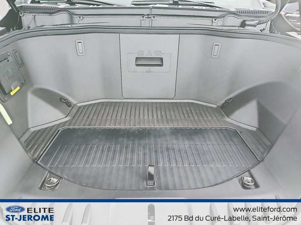 2024 Ford F-150 Lightning Flash ,BATT LONGUE DUREE, ECRAN 12PO, MAG 20POENS. in Charlemagne, Quebec - 7 - w1024h768px