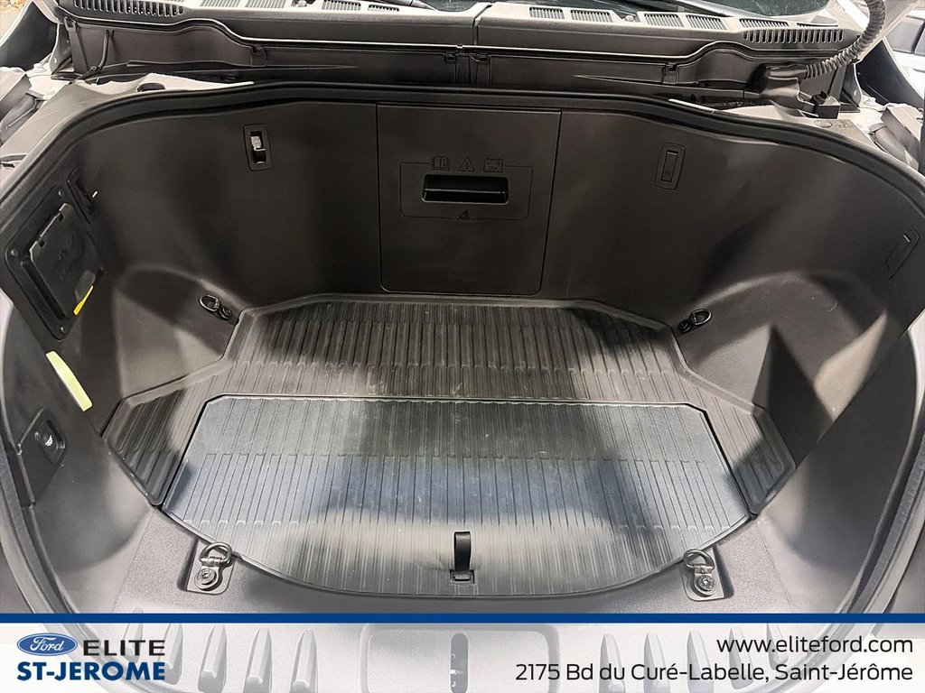 2024 Ford F-150 Lightning LARIAT in Charlemagne, Quebec - 13 - w1024h768px