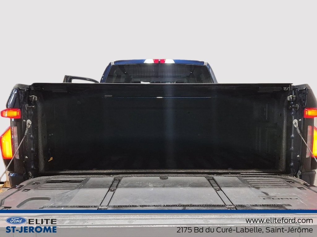 2025 Ford F-150 Lightning XLT, Petite Batterie, Ens Max Tow Package in Charlemagne, Quebec - 23 - w1024h768px