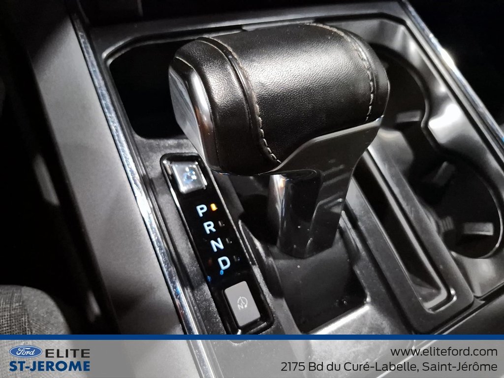 2025 Ford F-150 Lightning XLT, Petite Batterie, Ens Max Tow Package in Charlemagne, Quebec - 22 - w1024h768px