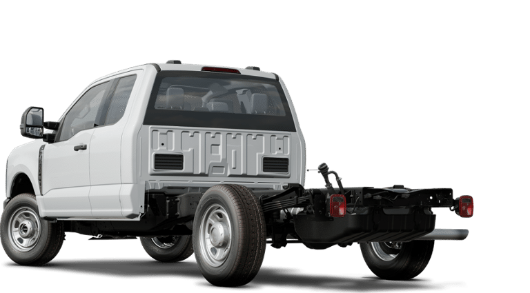 Ford F-350 SRW CHASSIS CAB XL 2024 à Charlemagne, Québec - 2 - w1024h768px