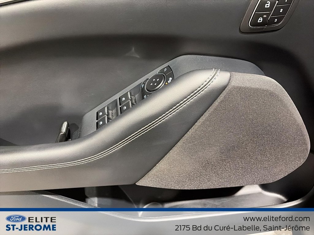 Ford Mustang Mach-E Select,RWD 2023 à Charlemagne, Québec - 18 - w1024h768px