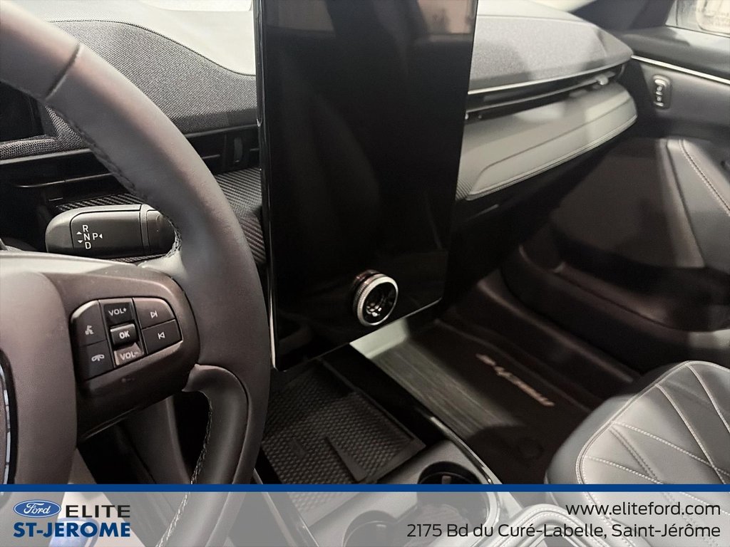 Ford Mustang Mach-E Select,AWD 2025 à Charlemagne, Québec - 22 - w1024h768px