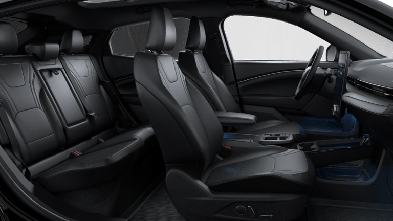 Ford Mustang Mach-E Premium 2026 à Charlemagne, Québec - 6 - w1024h768px