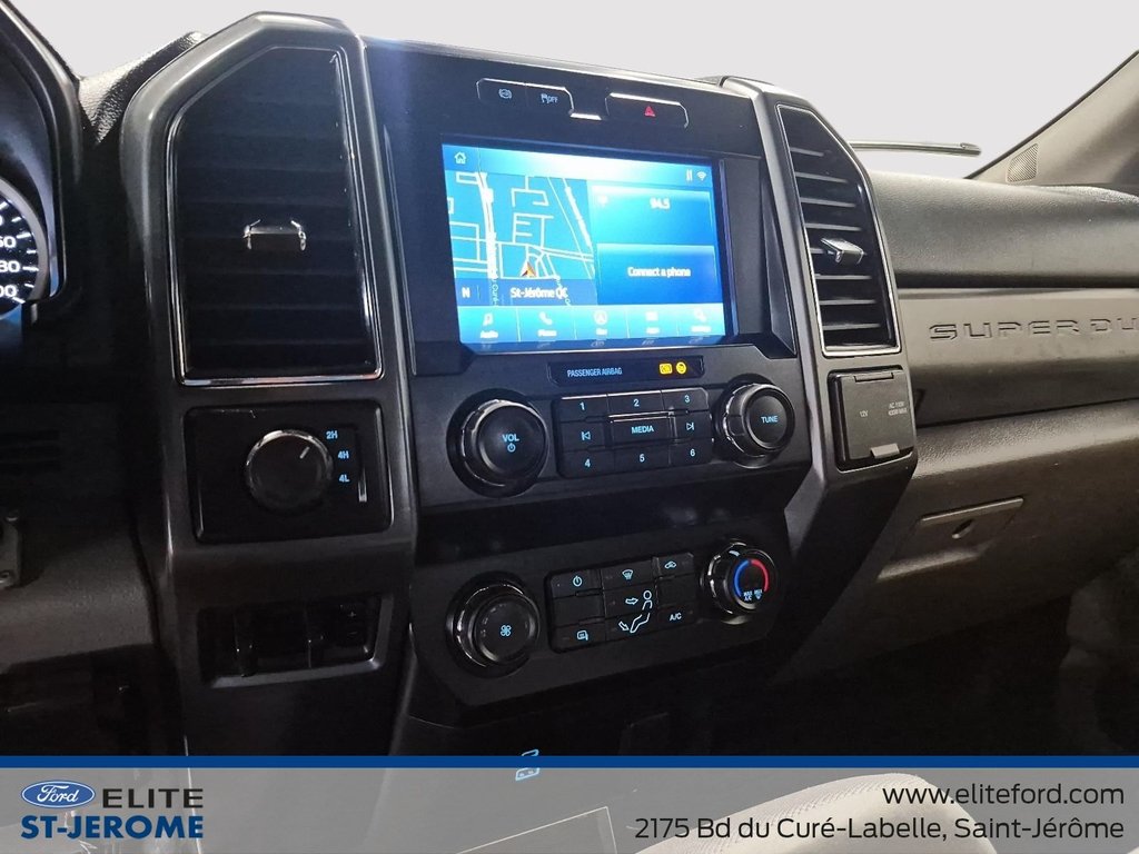 2022 Ford Super Duty F-550 DRW F-550SD,XLT, Diesel 6.7L,Dompeur in Charlemagne, Quebec - 19 - w1024h768px