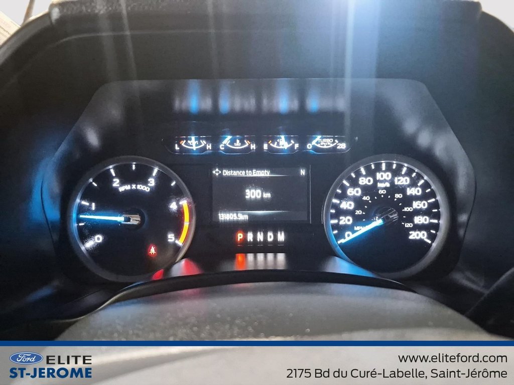 2022 Ford Super Duty F-550 DRW F-550SD,XLT, Diesel 6.7L,Dompeur in Charlemagne, Quebec - 23 - w1024h768px